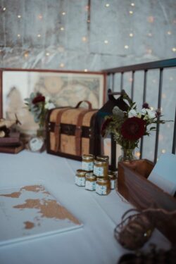 Cette photo adeline et florimond decoration fleurs coordinationmariage (6).jpg, a été réduite de 96.75 % le Samedi 22 Novembre 2025 à 07:11 par Emjysoft Photo Réducteur v6.0 à télécharger sur https://www.emjysoft.com/