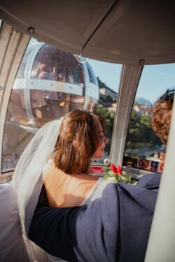 Cette photo adeline et florimond decoration fleurs coordinationmariage (4).jpg, a été réduite de 97.59 % le Samedi 22 Novembre 2025 à 07:11 par Emjysoft Photo Réducteur v6.0 à télécharger sur https://www.emjysoft.com/